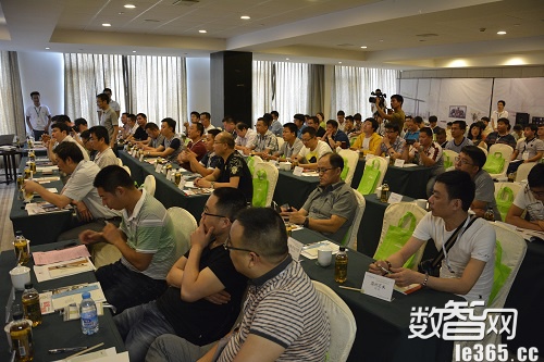 音丽士首届全国经销商大会厦门召开 回顾发展历程探讨市场方向